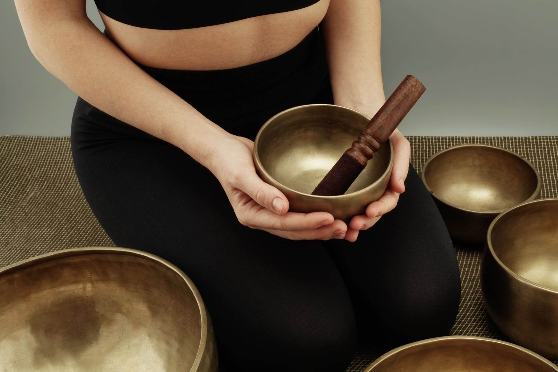 singing-bowls-4758398_1920